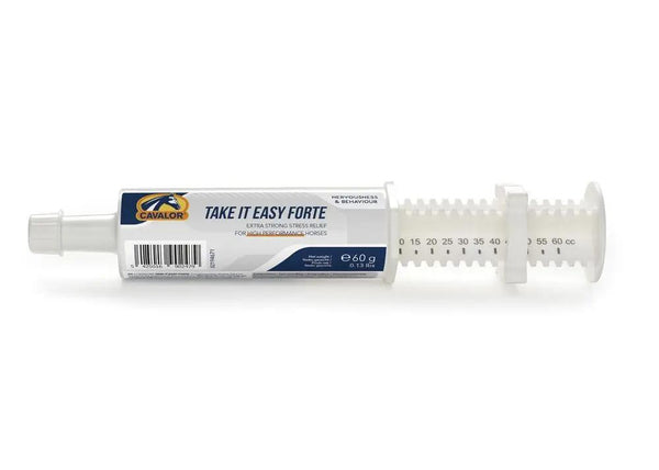Cavalor TAKE IT EASY FORTE calming paste syringe for horses and camels, 60g dose for stress relief and improved focus during travel or competition.