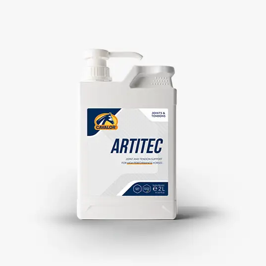ARTITEC powerful nutritional supplement for horses, 2L liquid joint and tendon support by Cavalor, ideal for intense training periods.