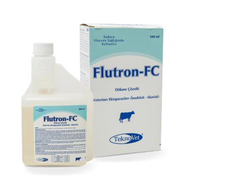 FLUTRON POUR ON for horses and camels, broad-spectrum insecticide for external parasite protection. Veterinary solution by TeknoVet, 500 ml bottle.