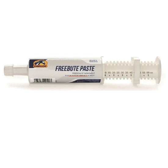 Cavalor Free Bute Paste syringe with dosage markings, ideal for promoting freedom of movement and reducing muscle discomfort in horses.
