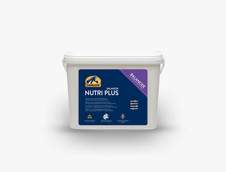 NUTRI PLUS by Cavalor, a balanced equine supplement designed to support performance horses with vital nutrients for optimal health and recovery.