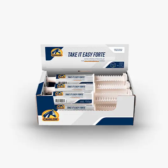 Box of Cavalor TAKE IT EASY FORTE calming supplement syringes for horses and camels, ideal for reducing stress and enhancing concentration quickly.