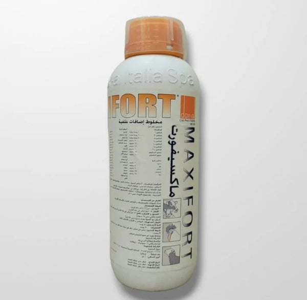 MAXIFORT liquid supplement bottle for livestock and poultry, supports animal health and growth with essential multivitamins and amino acids.